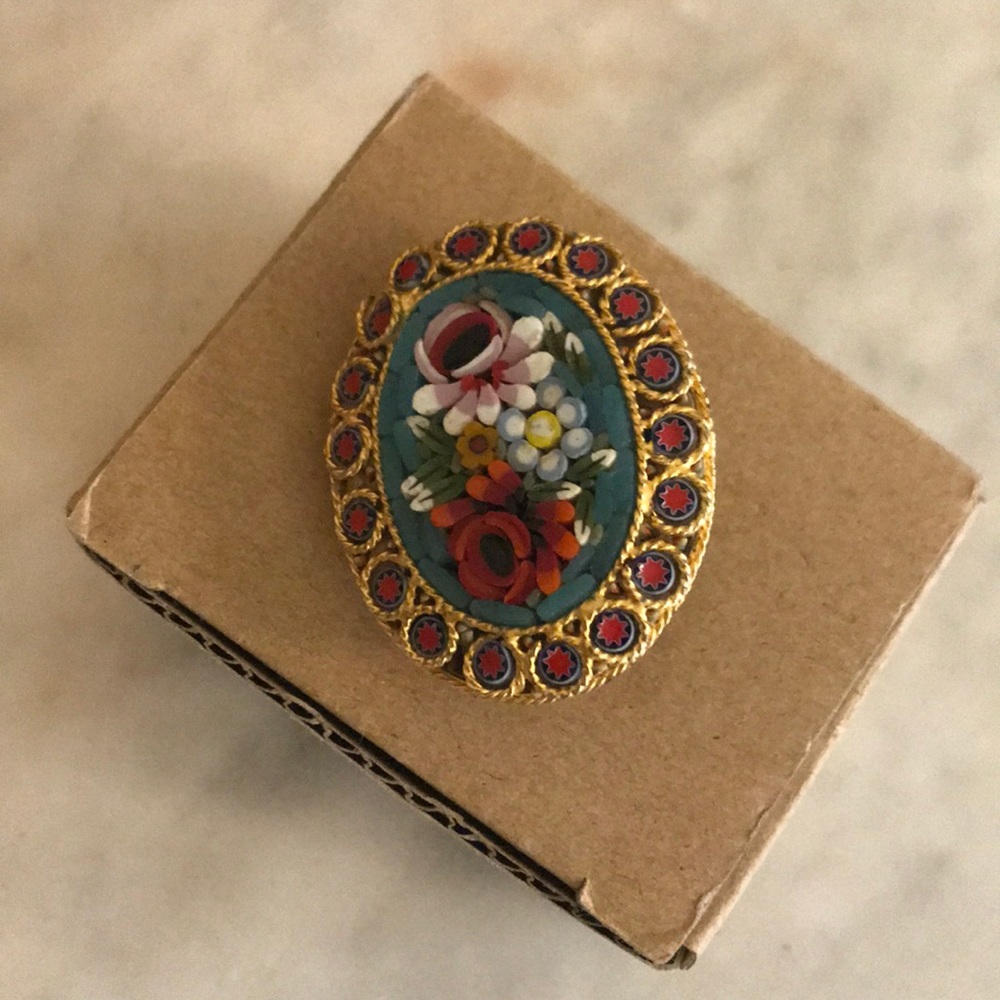 Vintage-Italian Micro Mosaic Brooch/Pin